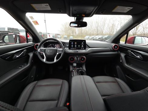 Used 2025 Chevrolet Blazer RS image 29