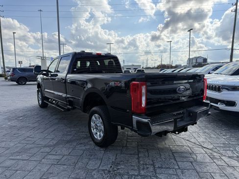 Used 2024 Ford F250 XLT image 5