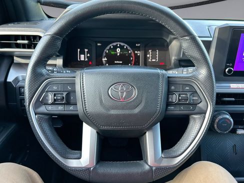 Certified 2025 Toyota 4Runner SR5 AWD/4WD image 14