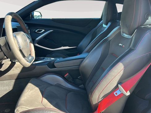 Used 2018 Chevrolet Camaro ZL1 image 16