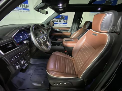 Used 2024 GMC Yukon Denali Ultimate AWD/4WD image 25