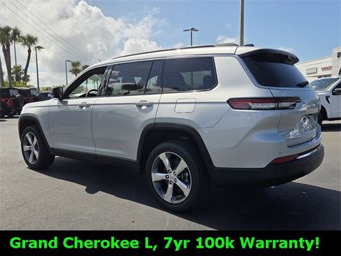Certified 2024 Jeep Grand Cherokee L Limited w/ Luxury Tech Group II image 5