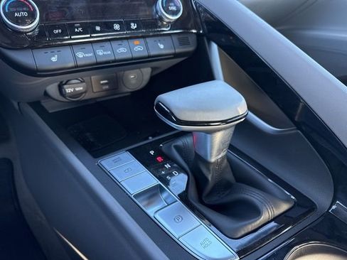 Certified 2025 Hyundai Elantra SEL w/ Cargo Package image 11