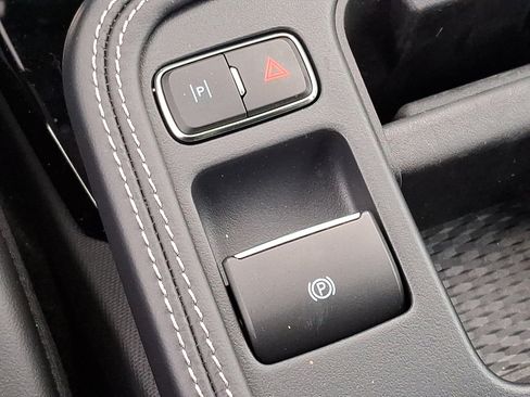 Used 2025 Ford Mustang Mach-E Premium image 27