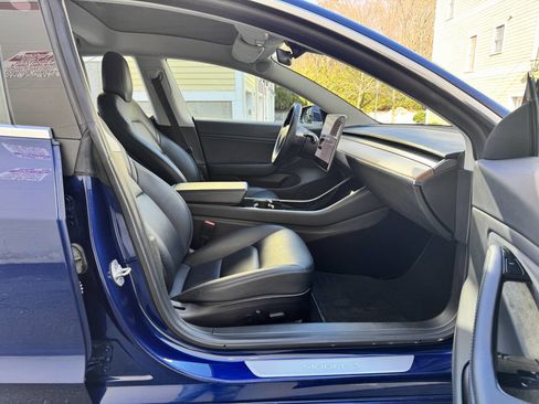 Used 2018 Tesla Model 3 Long Range image 18