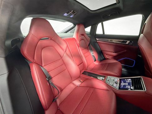Certified 2022 Porsche Panamera GTS AWD/4WD image 27