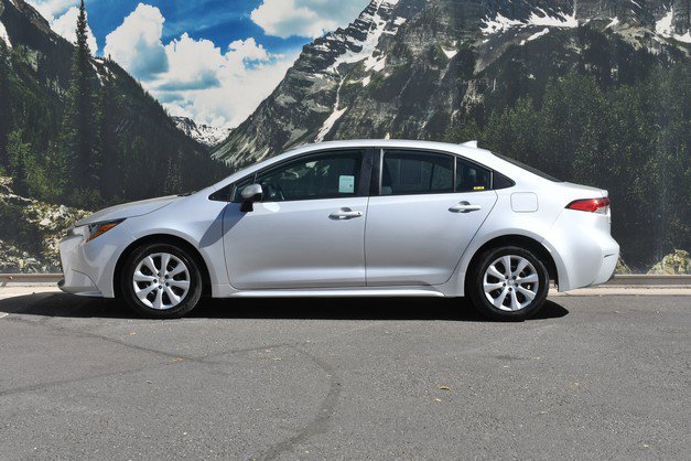 Certified 2025 Toyota Corolla LE FWD image 7