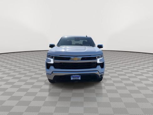 Used 2025 Chevrolet Silverado 1500 LT AWD/4WD image 2
