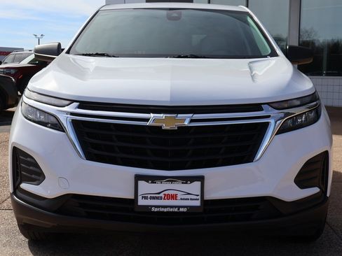 Used 2022 Chevrolet Equinox LS w/ LS Convenience Package image 8