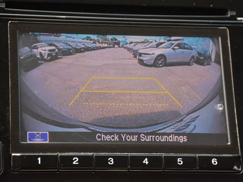 Used 2018 Honda HR-V LX image 28