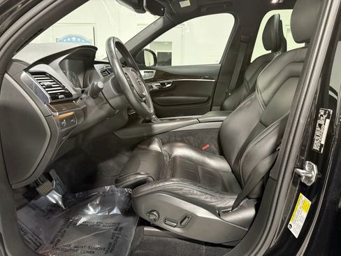 Used 2017 Volvo XC90 T6 Momentum w/ Vision Package AWD/4WD image 12