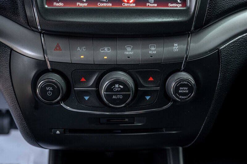 Used 2020 Dodge Journey Crossroad FWD image 15
