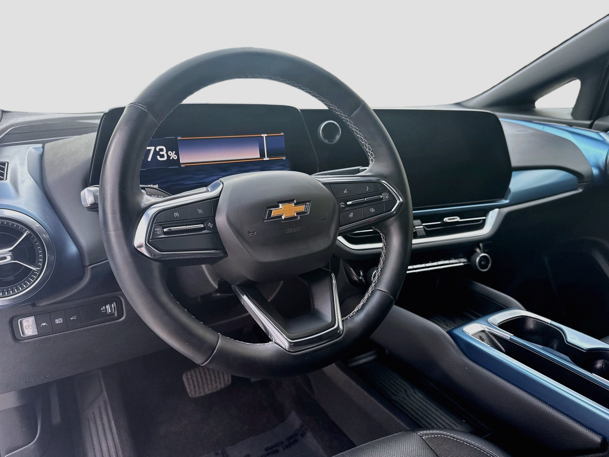 Used 2024 Chevrolet Equinox EV LT FWD image 9