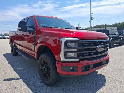 Used 2024 Ford F350 Lariat w/ Lariat Ultimate Package AWD/4WD image 3