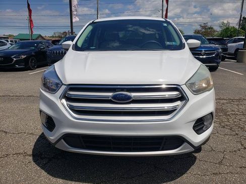 Used 2017 Ford Escape SE AWD/4WD image 9