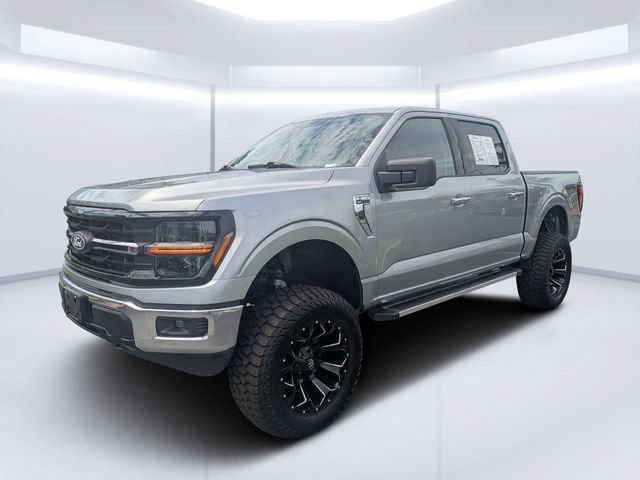 Used 2025 Ford F150 XLT w/ Equipment Group 301A Standard AWD/4WD image 7