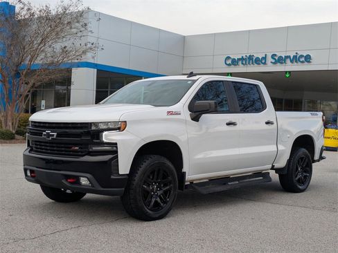 Used 2021 Chevrolet Silverado 1500 LT Trail Boss w/ Convenience Package II image 4