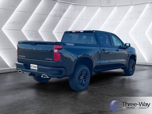 New 2026 Chevrolet Silverado 1500 Custom Trail Boss AWD/4WD image 5