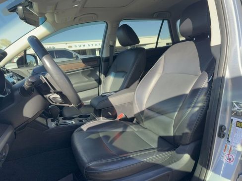 Used 2018 Subaru Outback 2.5i Limited image 42