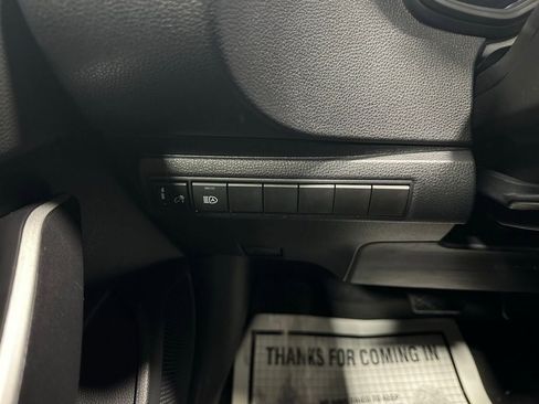 Used 2025 Toyota Corolla SE w/ SE Premium Package image 17