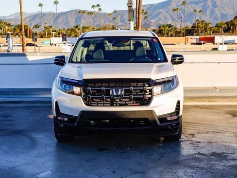 Used 2025 Honda Ridgeline Sport image 3