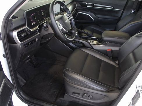 Used 2024 Kia Telluride S w/ S Sunroof Package image 10