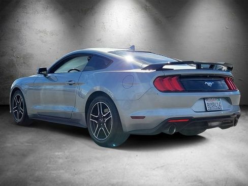 Used 2021 Ford Mustang Premium image 4