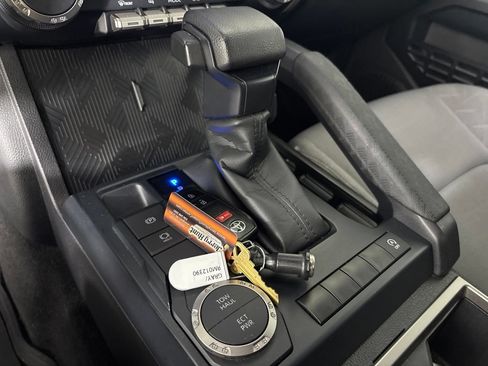 Used 2024 Toyota Tacoma SR5 RWD image 18