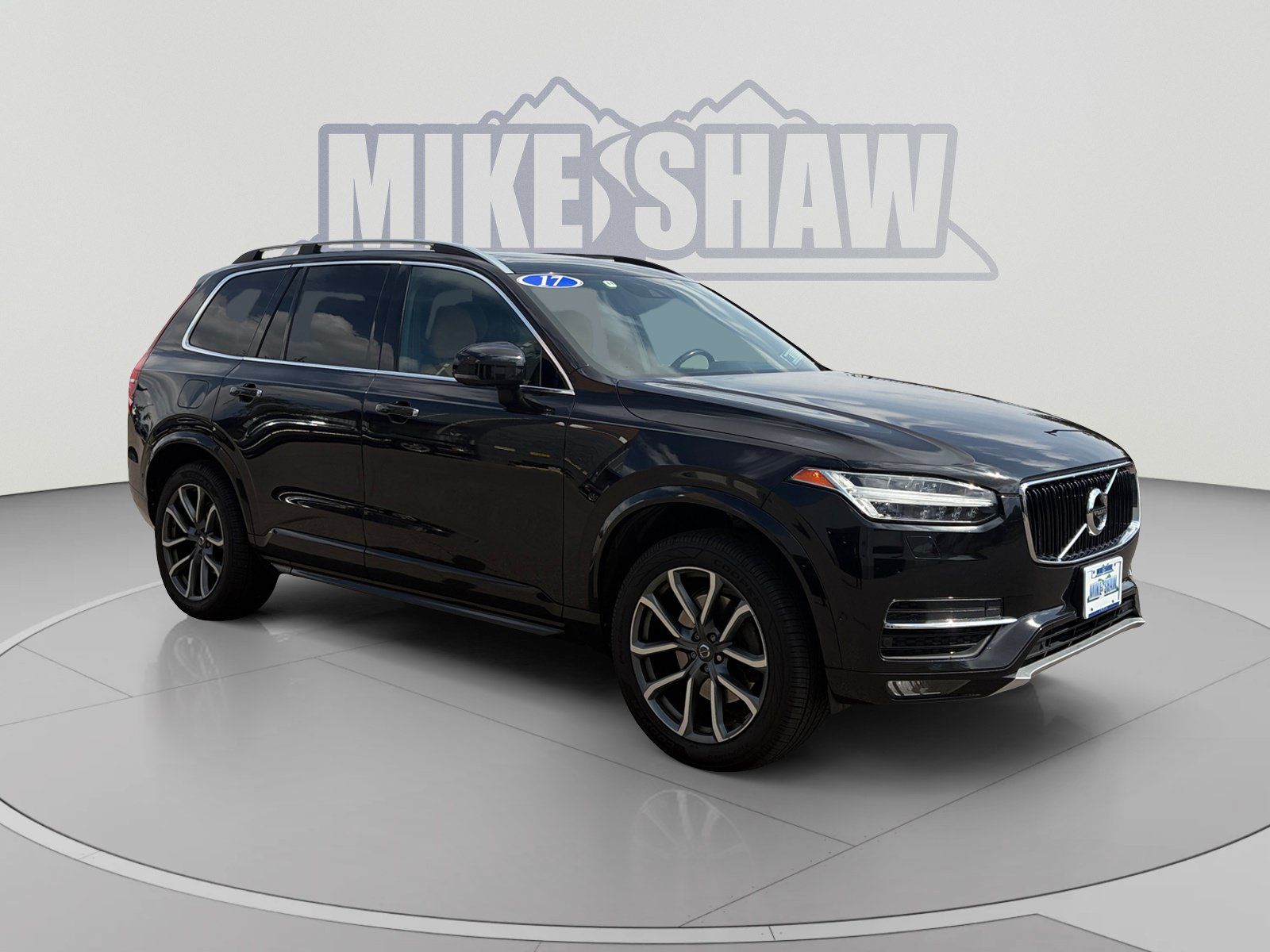 Used 2017 Volvo XC90 T6 Momentum w/ Vision Package AWD/4WD image 7