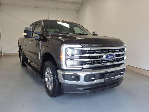 Certified 2024 Ford F250 Lariat w/ Lariat Ultimate Package AWD/4WD image 1