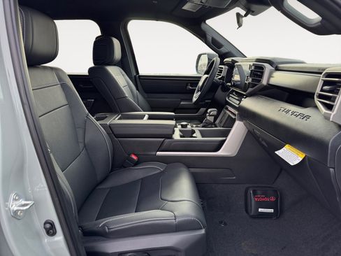 New 2026 Toyota Tundra SR5 image 17