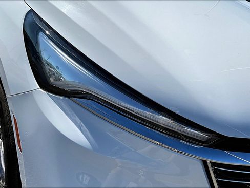 Used 2024 Buick Enclave Premium image 31