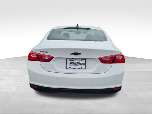 Used 2024 Chevrolet Malibu LS w/ LPO, Floor Liner Package FWD image 4