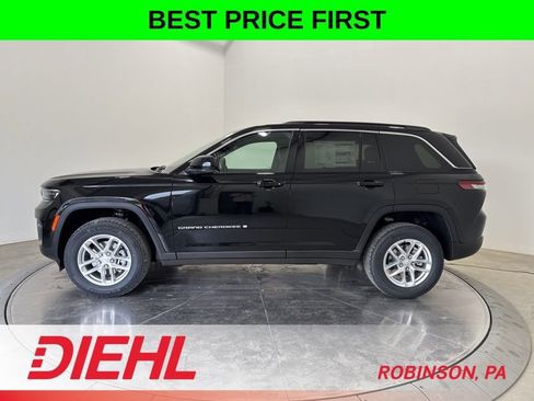 New 2026 Jeep Grand Cherokee Laredo AWD/4WD image 4