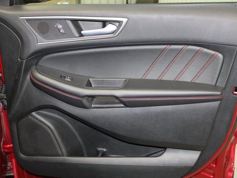 Used 2022 Ford Edge ST-Line image 20