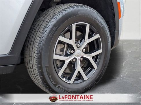 Certified 2024 Jeep Grand Cherokee L Limited w/ Luxury Tech Group II image 33