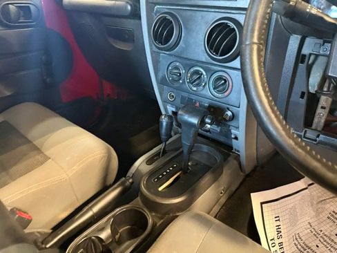 Used 2008 Jeep Wrangler X AWD/4WD image 17
