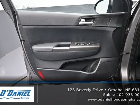 Used 2018 Kia Sportage LX AWD/4WD image 23