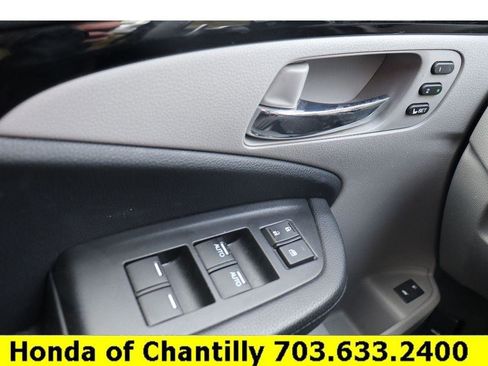 Used 2017 Honda Pilot Touring image 18