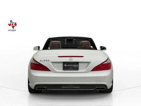 Used 2014 Mercedes-Benz SL 550 image 9