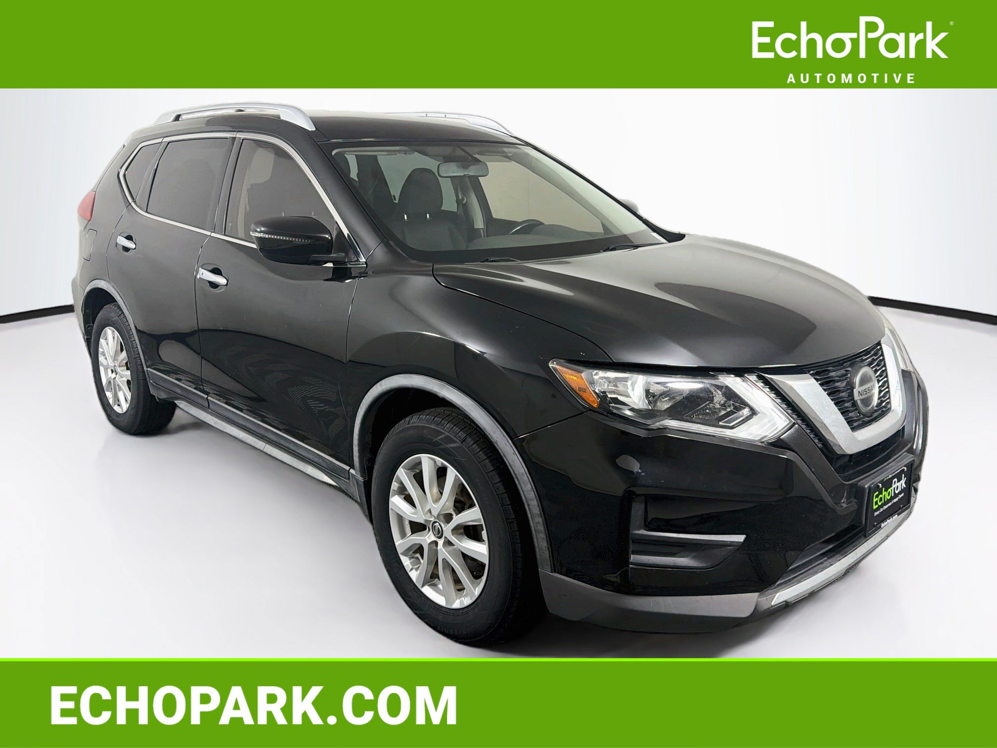 Used 2018 Nissan Rogue SV AWD/4WD image 1