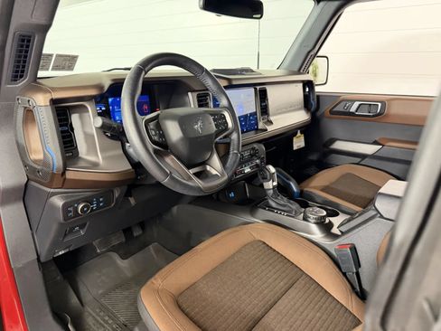 Used 2021 Ford Bronco Outer Banks AWD/4WD image 10