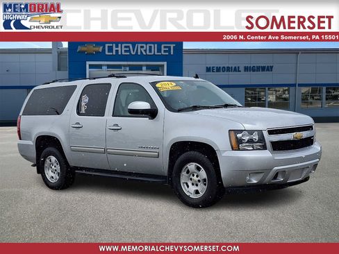 Used 2014 Chevrolet Suburban LT image 1