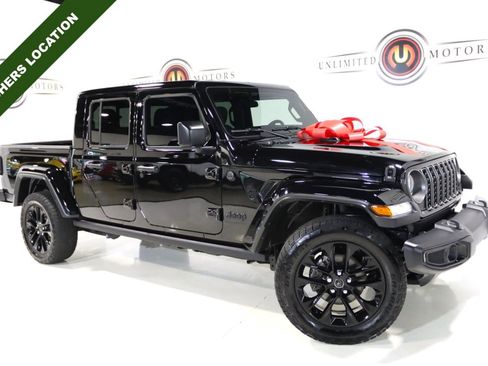 Used 2024 Jeep Gladiator Sport AWD/4WD image 1