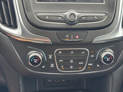 Certified 2024 Chevrolet Equinox LT w/ LPO, Floor Liner Package FWD image 22