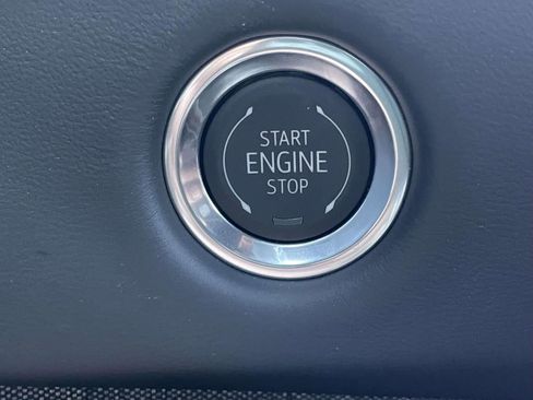 New 2026 Cadillac Escalade ESV Platinum Sport w/ LPO, ONYX Package AWD/4WD image 30