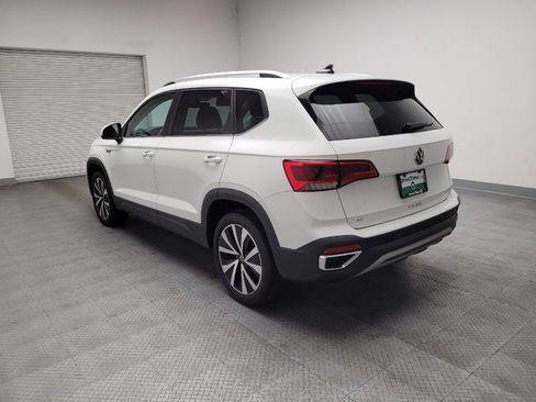 Used 2023 Volkswagen Taos SE image 5
