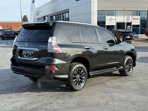 Used 2023 Lexus GX 460 Premium image 3