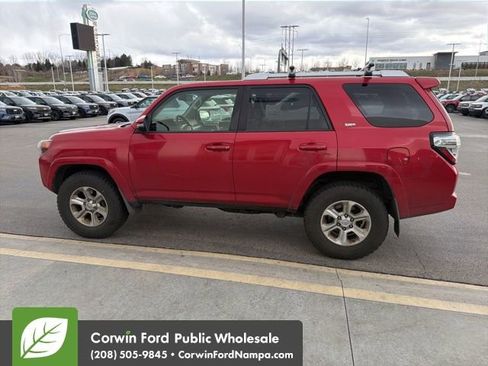 Used 2018 Toyota 4Runner SR5 Premium image 15