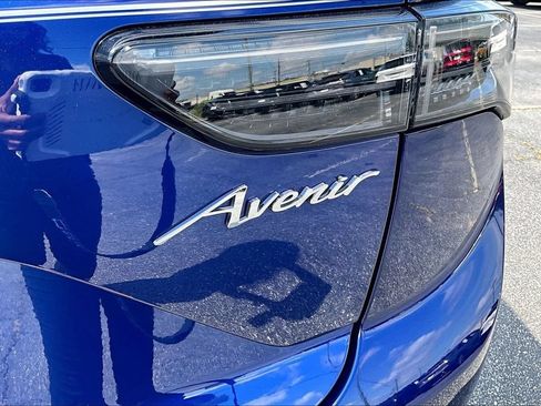Used 2025 Buick Envision Avenir AWD/4WD image 24
